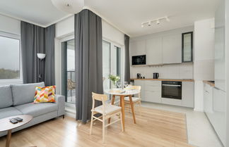 Photo 2 - Gray Cosy Studio in Poznań by Renters