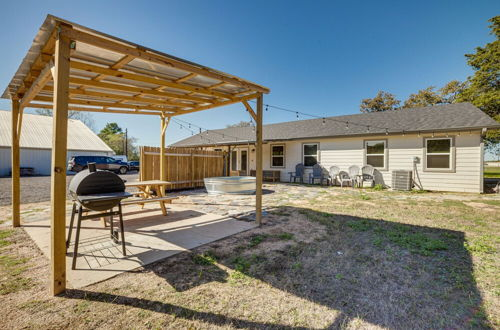 Photo 6 - College Station Vacation Rental: 4 Mi to Texas A&M