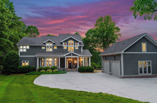 Foto 63 - Boathouse Cove by Avantstay Pool + Swim Dock Hot Tub