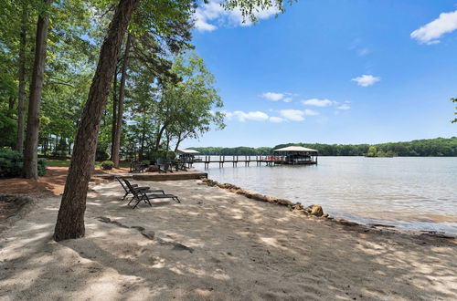 Foto 62 - Boathouse Cove by Avantstay Pool + Swim Dock Hot Tub