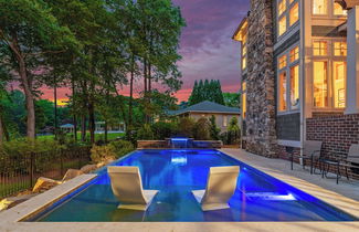 Foto 1 - Boathouse Cove by Avantstay Pool + Swim Dock Hot Tub