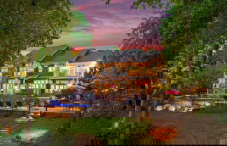 Photo 2 - Boathouse Cove by Avantstay Pool + Swim Dock Hot Tub
