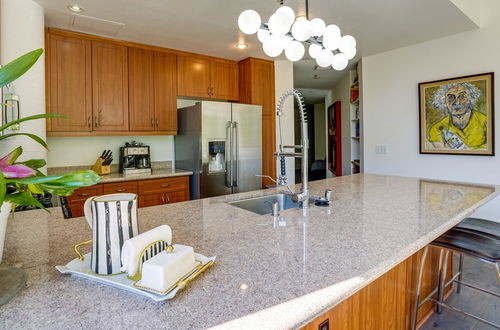 Foto 25 - Centrally Located Emeryville Condo w/ Patio