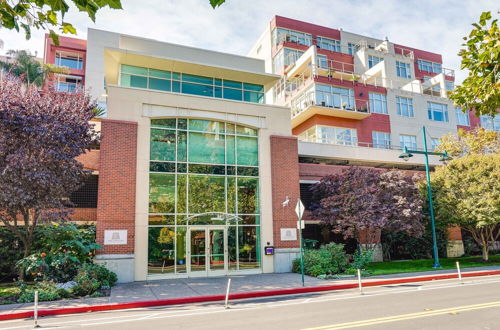 Photo 15 - Centrally Located Emeryville Condo w/ Patio