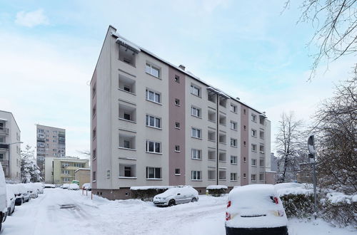 Photo 30 - White and Green Apartment by Renters