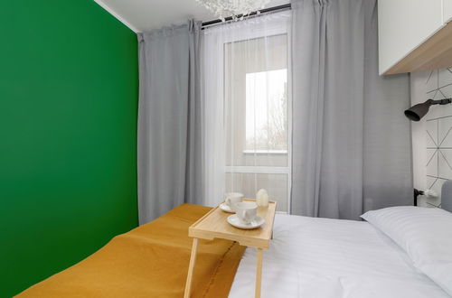 Foto 3 - White and Green Apartment by Renters