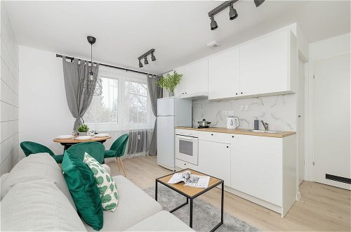 Photo 23 - White and Green Apartment by Renters