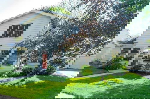 Photo 24 - Huemanns Haven Spacious 3 BR Close to Downtown