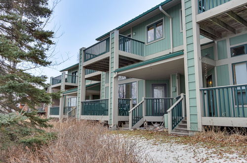 Foto 43 - Lakefront Tofte Townhome w/ Deck & Views