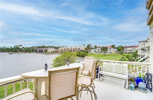 Photo 33 - Riverfront Townhome in Titusville: Community Pool