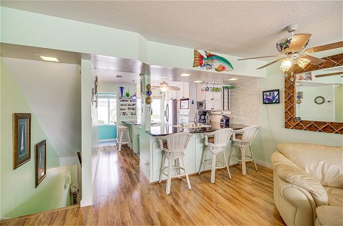 Foto 8 - Riverfront Townhome in Titusville: Community Pool