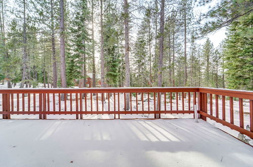 Photo 11 - Family-friendly Truckee Cabin in Tahoe Donner