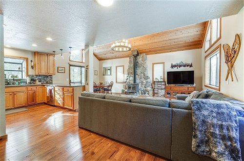 Photo 14 - Family-friendly Truckee Cabin in Tahoe Donner