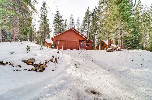 Photo 9 - Family-friendly Truckee Cabin in Tahoe Donner
