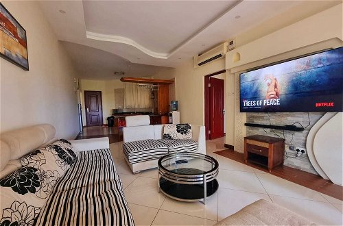 Photo 34 - Lux Suites Shanzu Beachfront Apartments