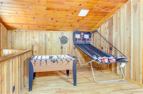 Photo 15 - Wooded Blue Ridge Cabin: 2 Decks, Fire Pit