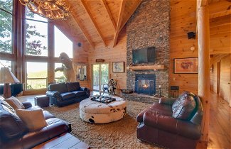 Foto 1 - Pet-friendly Sky Valley House w/ Game Room & Views