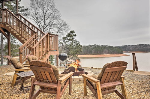 Photo 2 - Dreamy Lakefront Studio w/ Dock, Fire Pit & Kayak