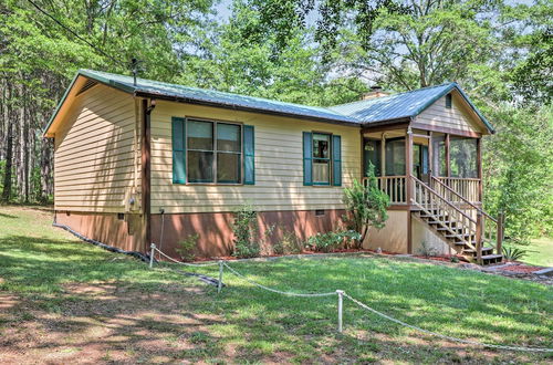 Photo 11 - Cozy Pine Mountain Cabin w/ Screened Porch & Yard