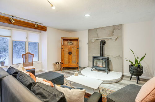 Photo 4 - Cozy Conway Retreat Near Skiing + Hiking Trails