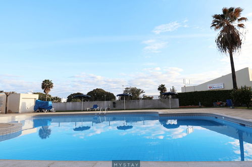 Photo 14 - Bellavista Pool & Beach by MyStay