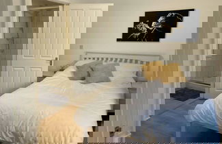 Foto 1 - Modern The Mews Apartment