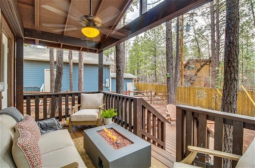 Foto 26 - Pinetop Cottage w/ Updated Deck & Fireside Table