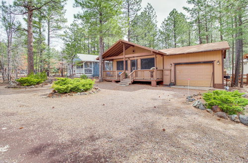 Photo 11 - Pinetop Cottage w/ Updated Deck & Fireside Table