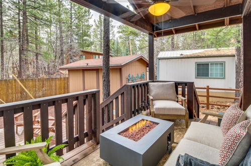 Photo 25 - Pinetop Cottage w/ Updated Deck & Fireside Table