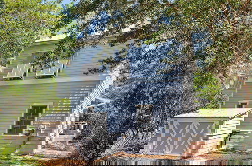 Foto 68 - Across From the Pool & 3 Minutes to Deeded Beach in Old Seacrest: Sleeps 12
