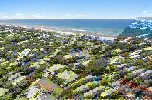 Foto 80 - Across From the Pool & 3 Minutes to Deeded Beach in Old Seacrest: Sleeps 12