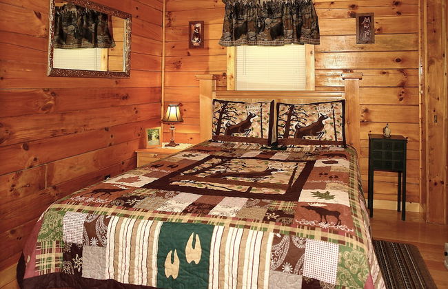 A Bit of Heaven - 2 Bedrooms, 2 Baths, Sleeps 8 Cabin by RedAwning - Foto 3