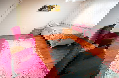 Photo 7 - Kent Apart