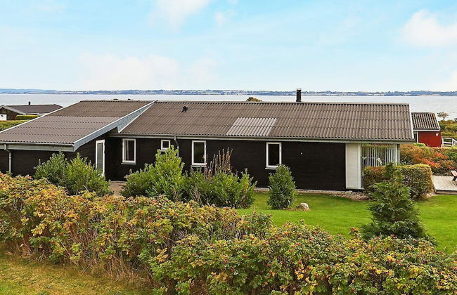 8 Person Holiday Home in Ebberup - Foto 1