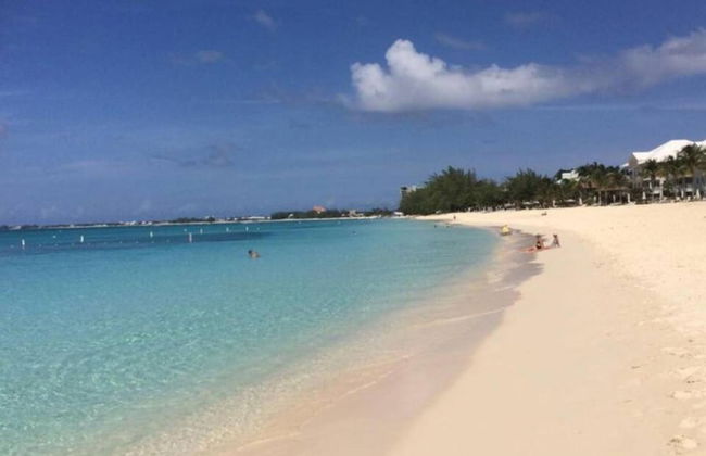 S4 BP Steps to Beach Free Upgrade Stay 30 Oct - Foto 31