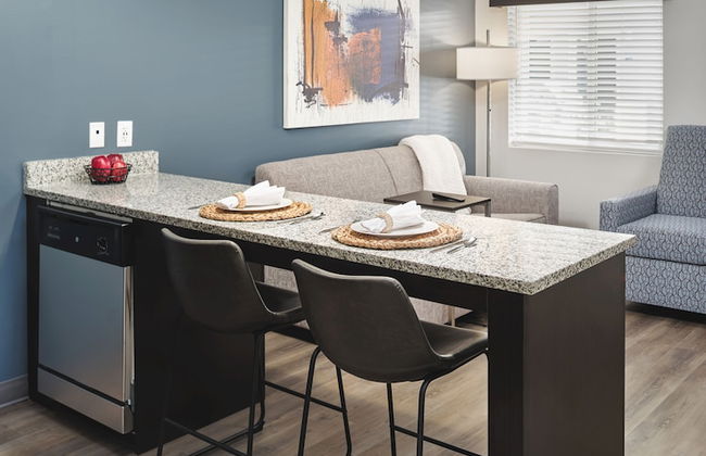 stayAPT Suites Madison-Greenbrier - Foto 10