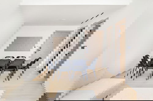 Foto 4 - Stunning Modern 3BR Apartment in JVC