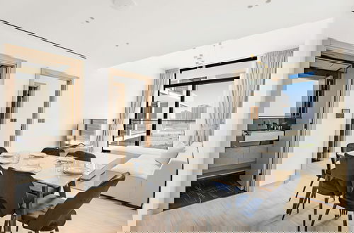 Foto 25 - Stunning Modern 3BR Apartment in JVC