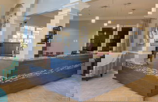 Foto 1 - Newly Renovated Premium Condo, Vista Cay - 2002