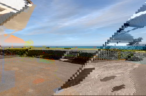 Photo 6 - Wonderful Seafront Home - Panoramic Ocean Views