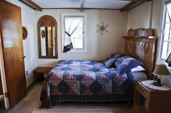 Foto 1 - #4 - Loon's Landing 2 Bedroom Cabin by RedAwning