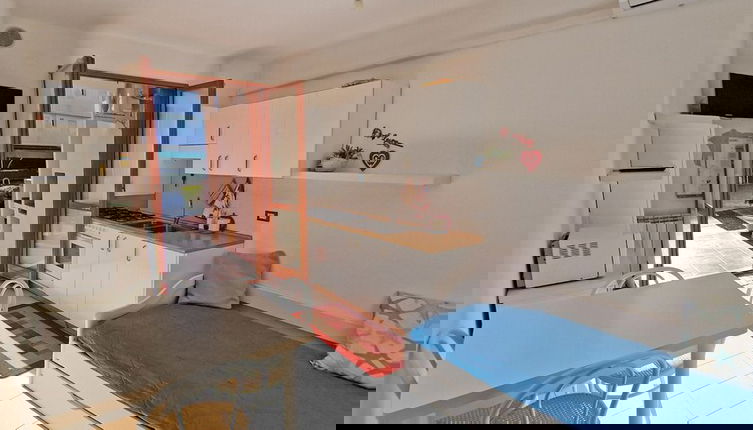 Foto 1 - Bright Apartment Close to Ponente Beach - Beahost