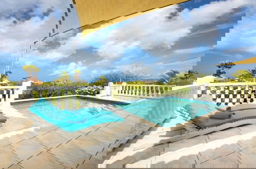 Photo 11 - Tropical Paradise Bliss Villa at Coral Estate