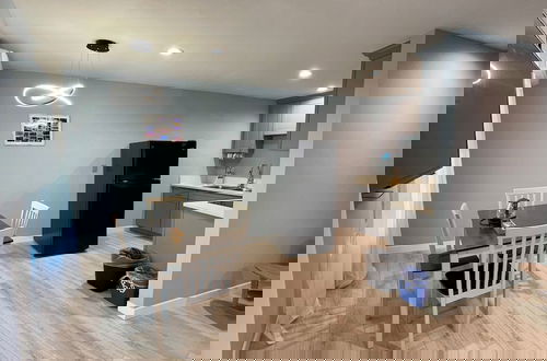 Photo 3 - Quintessence ApartHotel
