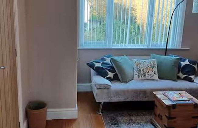 Lovely, Spacious 1-bed Apartment in Poole - Foto 6