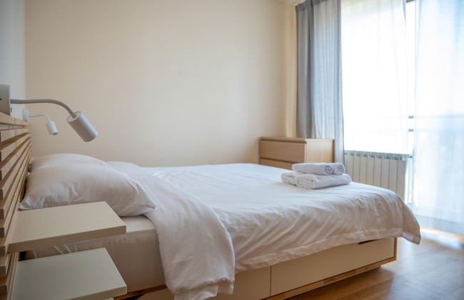 Modern 1bdr Apartment in City Centre - Photo 10