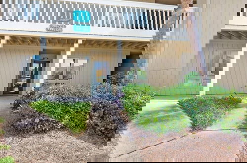 Foto 59 - Chick and Dudes Beach Escape 2 Bedroom Condo by RedAwning