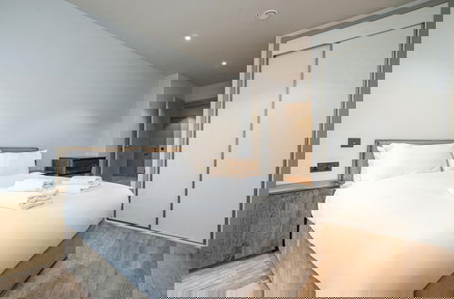 Foto 5 - Chic Modern North London Flat