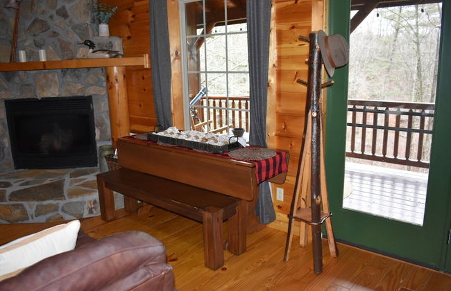 Tree Top Lodge - Gorgeous Lake Cabin With Hot Tub & Magnificent Views Of Forests And Mountains! 3 Bedroom Cabin by Redawning - Photo 26