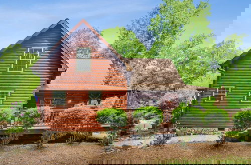 Foto 57 - Tree Top Lodge - Gorgeous Lake Cabin With Hot Tub & Magnificent Views Of Forests And Mountains! 3 Bedroom Cabin by Redawning